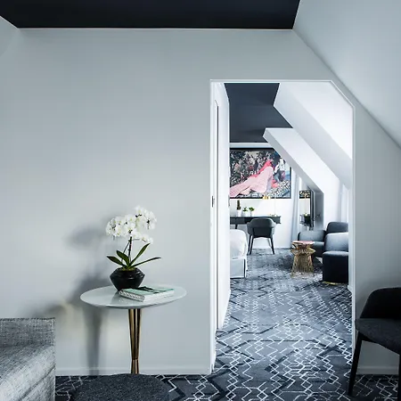 Le General Hotel 4*
