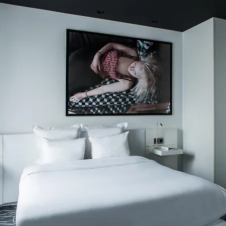 Le General 4* Paris